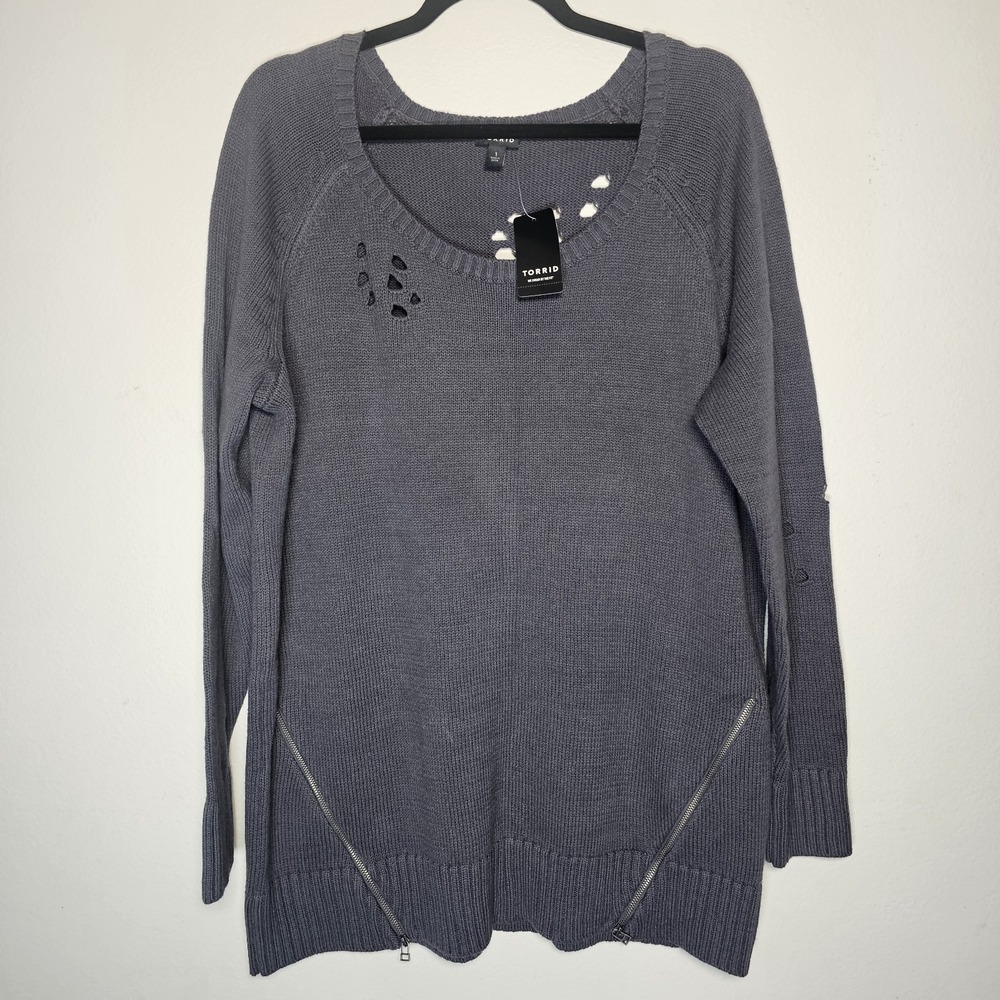 Torrid Women 1X Gray Sweater Zipper Detail Edgy Dark Academia Broken-in Knit Top